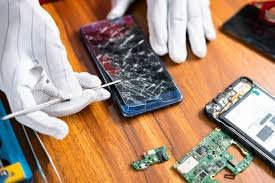 🏆 Best iPhone Screen Repair in Qatar – Get It Fixed Today!