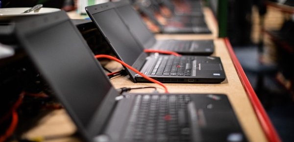 💻 Laptop Rentals in Qatar with Pre-Installed Software – Available Now at Clever Computer Doha