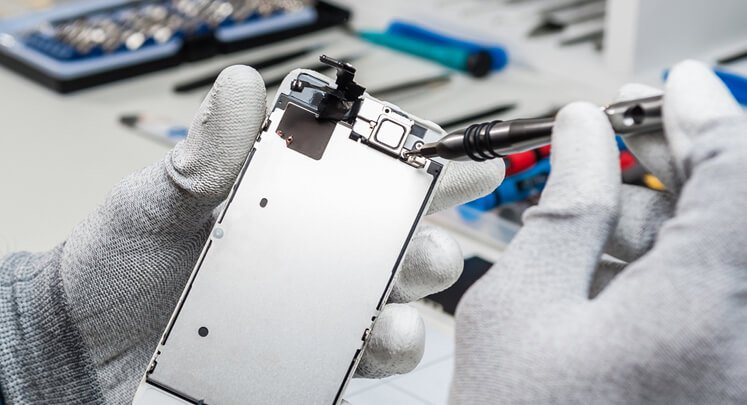Mobile Repair in Doha, Qatar – Quick Fix & Low Price at Clever Computer